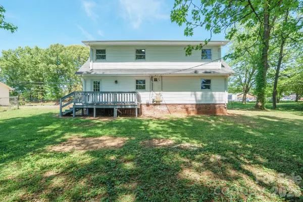 806 S Laurel ST, Lincolnton, NC 28092