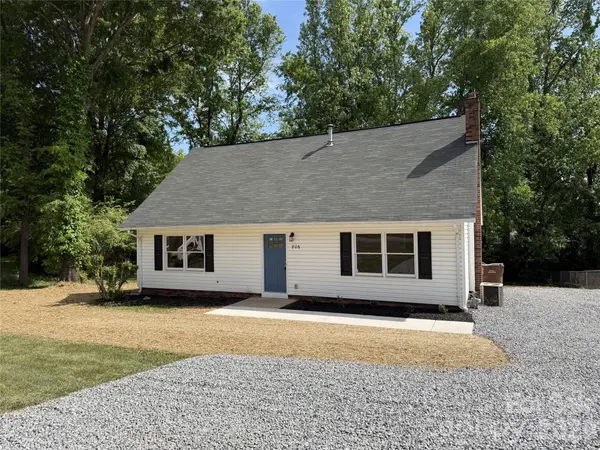 806 S Laurel ST, Lincolnton, NC 28092