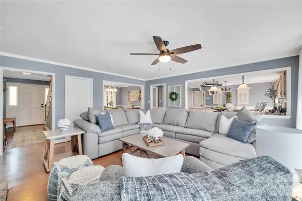 10 High Meadows DR, Candler, NC 28715