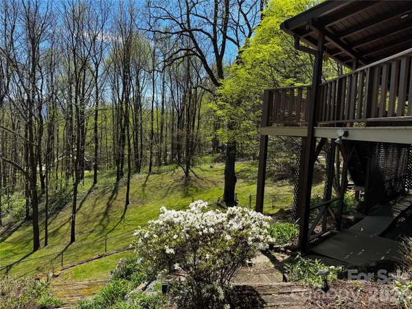 1618 Walnut Creek RD, Waynesville, NC 28786