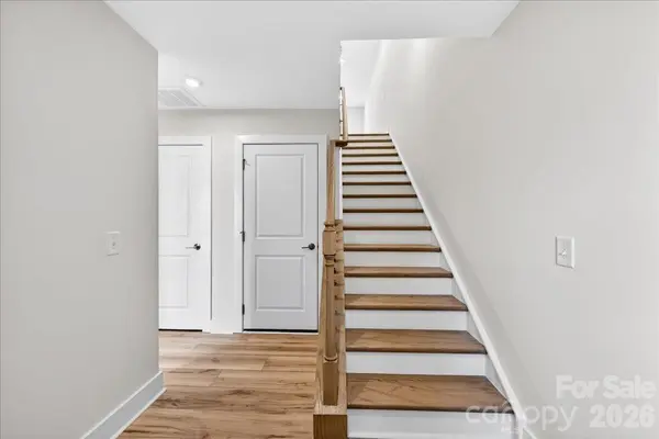 6022 Pivot CT, Charlotte, NC 28205