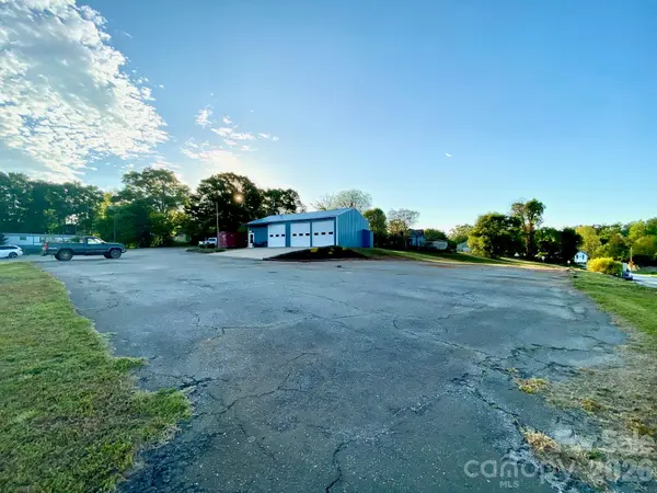 112 Hollifield RD, Caroleen, NC 28019