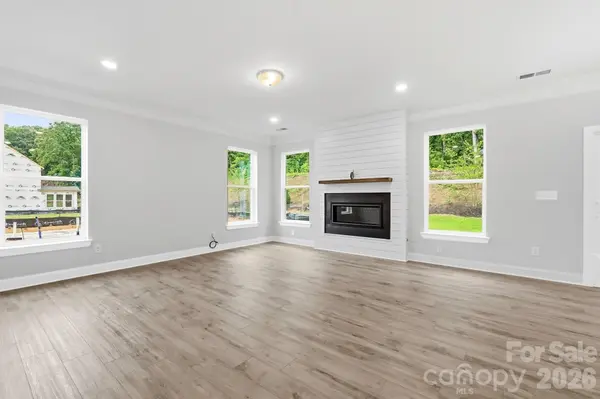 13130 Foxberry RD, Charlotte, NC 28213