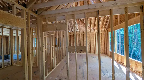189 Laurel Ridge RD, Pisgah Forest, NC 28768