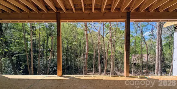 189 Laurel Ridge RD, Pisgah Forest, NC 28768