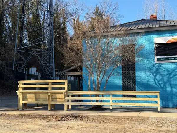 219 Amboy RD, Asheville, NC 28806