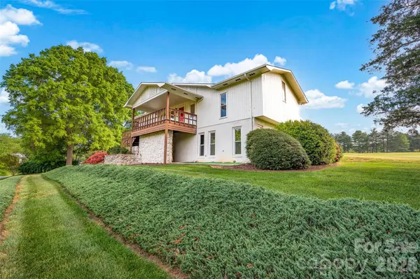 443 W Gleneagles RD, Statesville, NC 28625