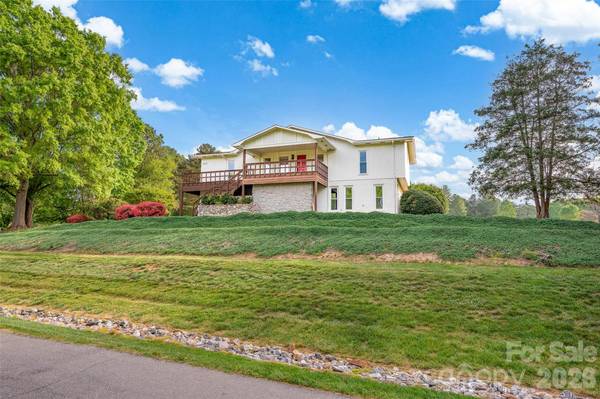 443 W Gleneagles RD, Statesville, NC 28625