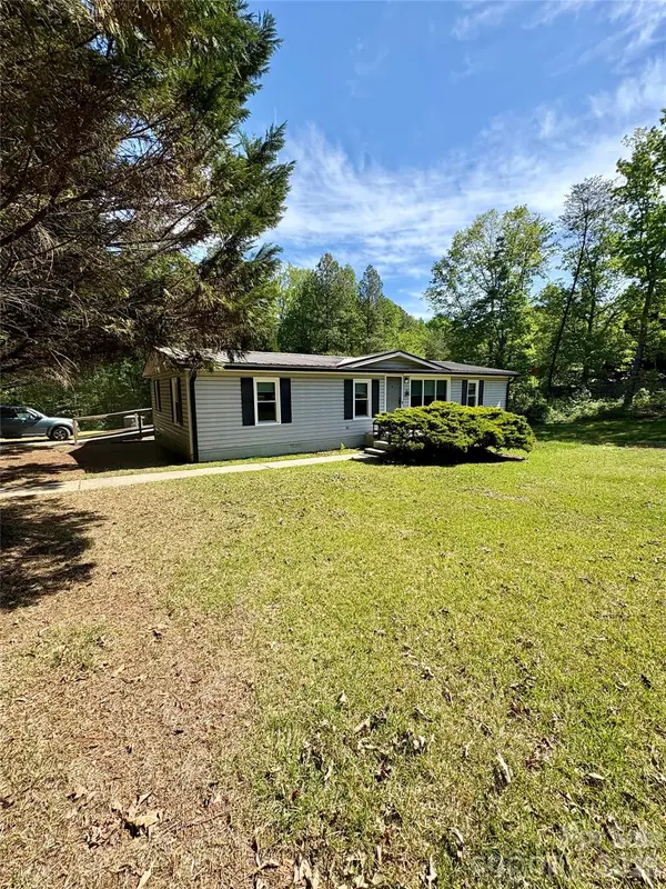 5022 Wrenn DR, Denver, NC 28037