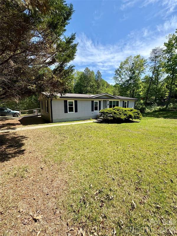 5022 Wrenn DR, Denver, NC 28037
