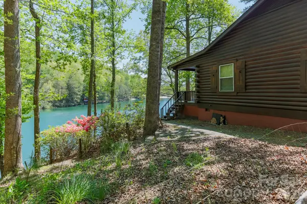 116 Teal LN, Lake Lure, NC 28746