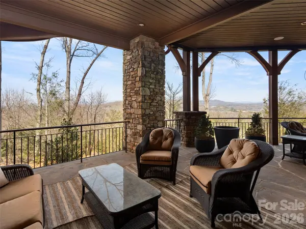 47 Ridge Pine TRL, Arden, NC 28704
