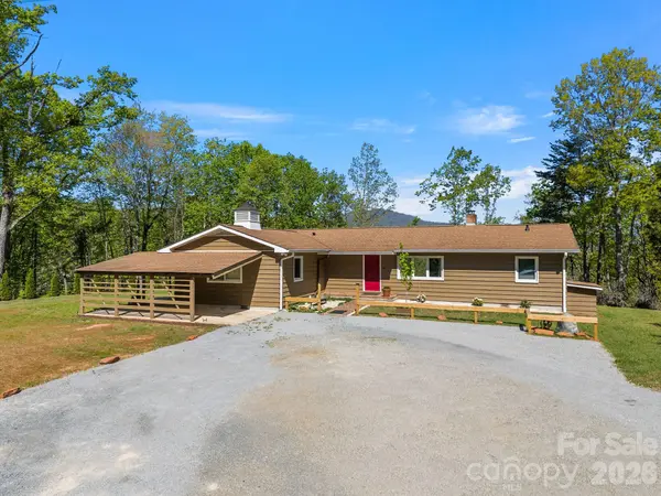 110 Persimmon Hill CT, Columbus, NC 28722