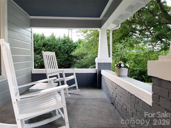 102 Cuthberson ST, Morganton, NC 28655