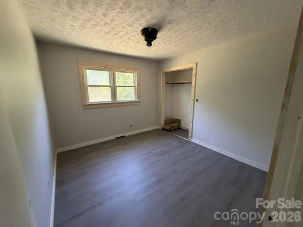 183 Pebble DR, Mooresboro, NC 28114