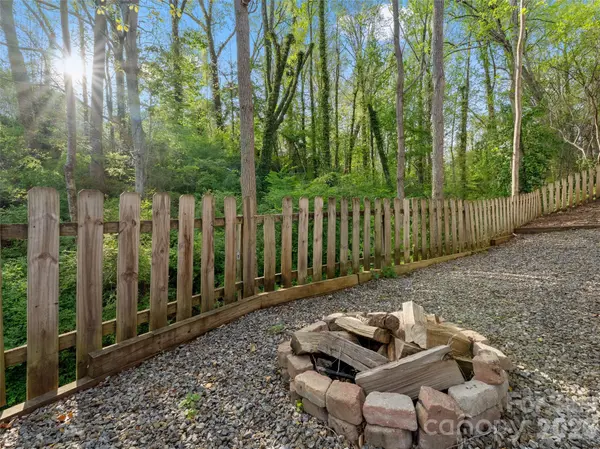 13 Castle ST, Asheville, NC 28803