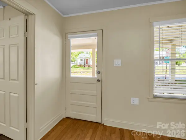 159 Onteora BLVD, Asheville, NC 28803