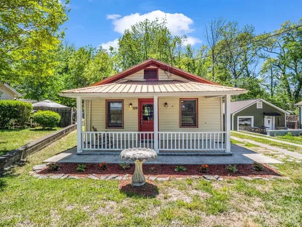 159 Onteora BLVD, Asheville, NC 28803