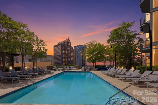 210 N Church ST #1807, Charlotte, NC 28202