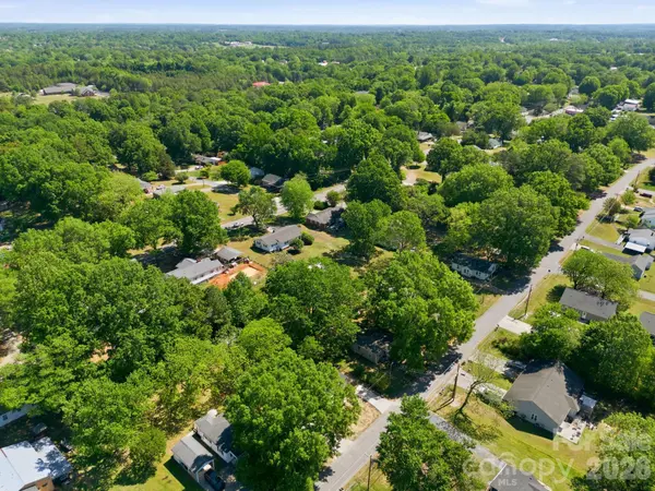 308 HIGHLAND AVE SW, Concord, NC 28027