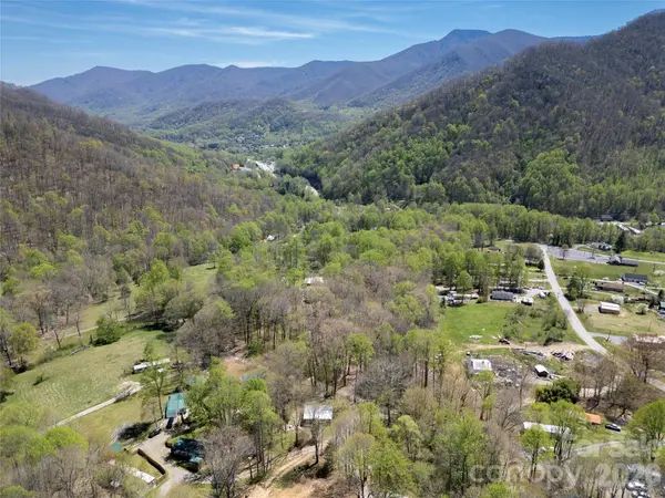 16 Standing Rock RDG, Maggie Valley, NC 28751
