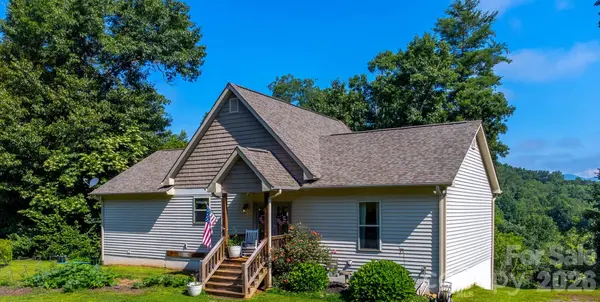 266 Egret LN, Sylva, NC 28779