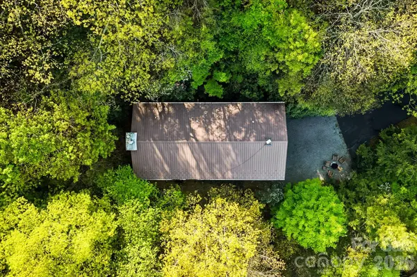 821 Summit DR, Maggie Valley, NC 28751