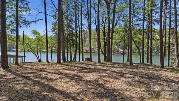 15609 Chatfield DR, Charlotte, NC 28278