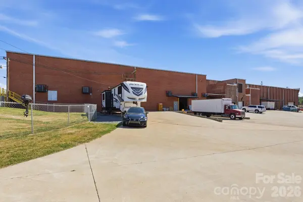 1 S Main ST #B, Granite Falls, NC 28630