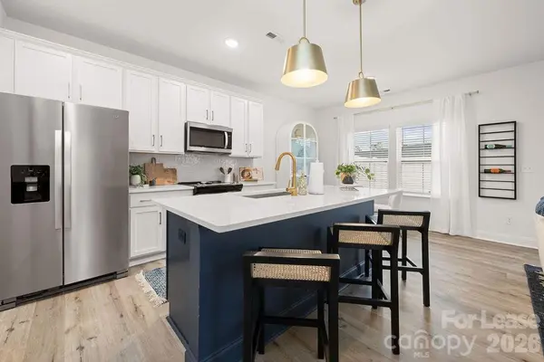 9100 Bluedale RD #The Perserve, Charlotte, NC 28216