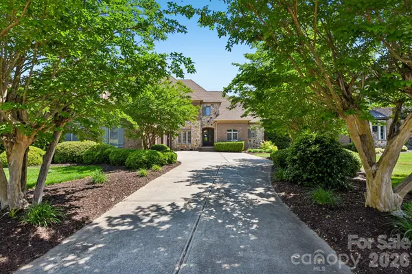 209 Glenmoor DR, Waxhaw, NC 28173