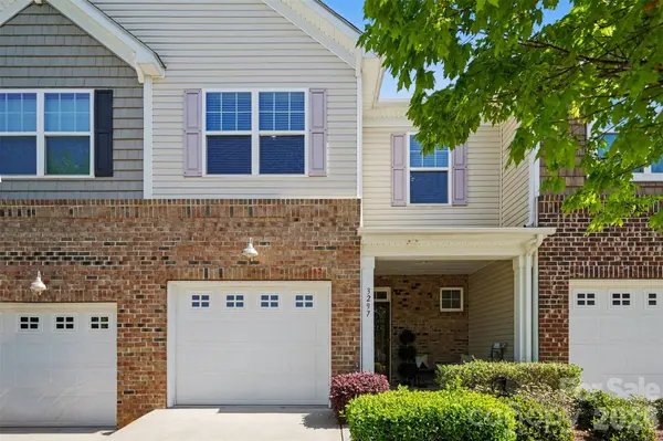 3297 Yarmouth LN, Gastonia, NC 28056