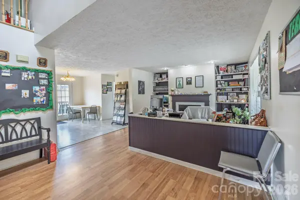 396 New Leicester HWY, Asheville, NC 28806