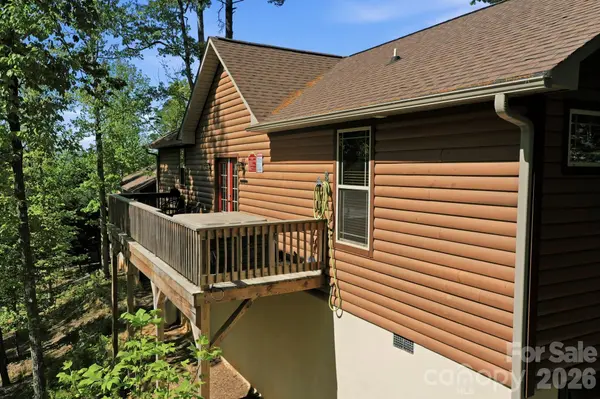 131 Pier Point DR, Lake Lure, NC 28746