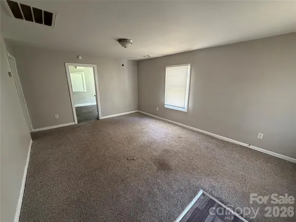 836 S Dalton ST, Gastonia, NC 28052