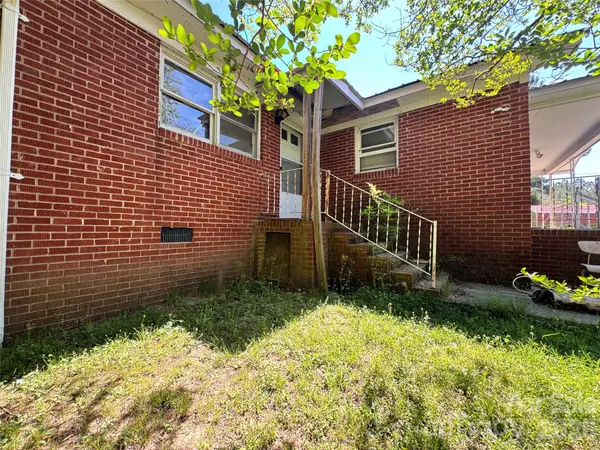 101 Ledbetter RD, Polkton, NC 28135