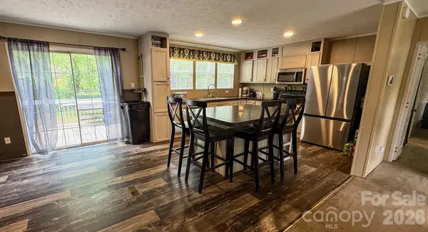 718 W Virginia AVE, Bessemer City, NC 28016