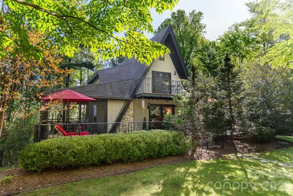 7 Cooper CV S, Hendersonville, NC 28739