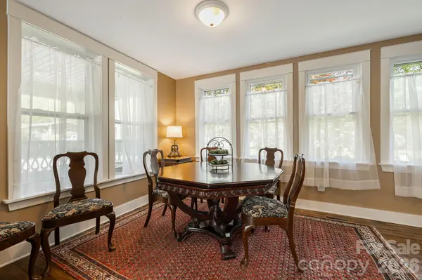 79 Walnut ST, Hot Springs, NC 28743