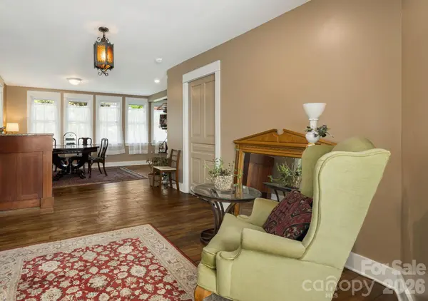79 Walnut ST, Hot Springs, NC 28743
