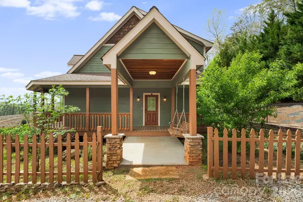 2011 Edgerton RD, Mill Spring, NC 28756