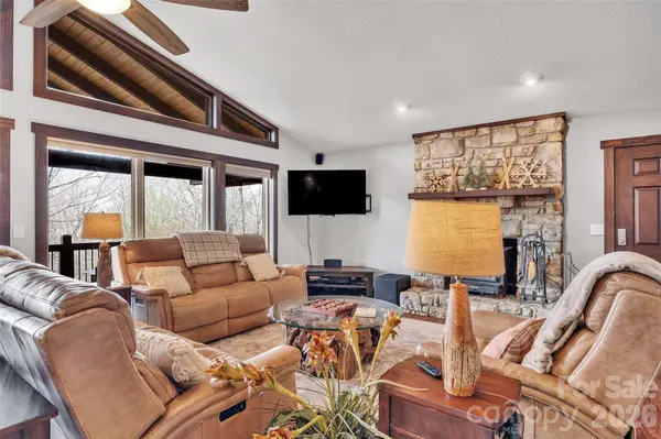 202 Tamarack RD, Beech Mountain, NC 28604