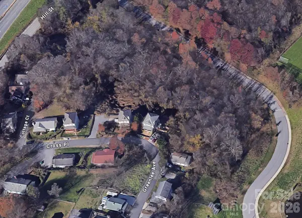 99999 Cross PL, Asheville, NC 28801