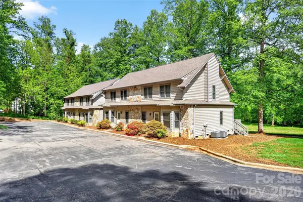 307 Blue Ridge DR S #4, Marion, NC 28752