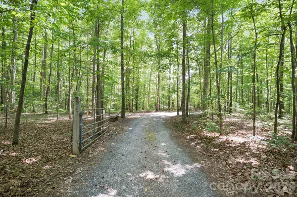 2599 Highway 557 HWY, Clover, SC 29710
