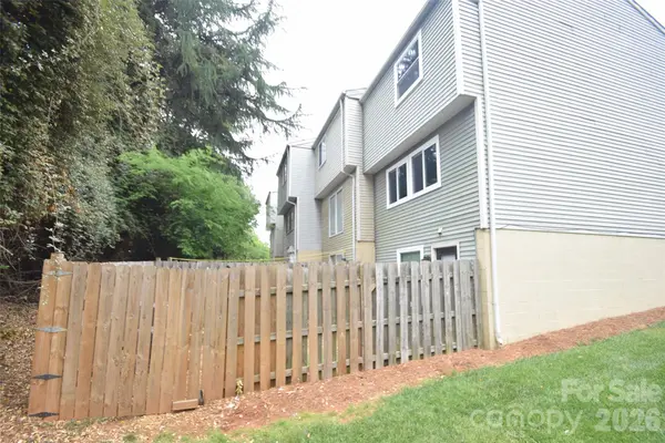 9432 Lexington CIR #A, Charlotte, NC 28213