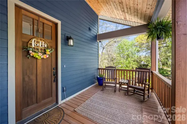 9 Elkmont DR, Asheville, NC 28804