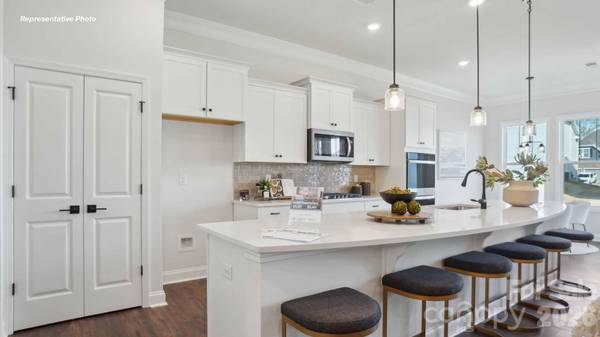 7537 Bainbridge RD, Sherrills Ford, NC 28673