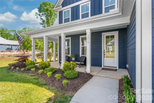 3213 Timber Run LN, Maiden, NC 28650