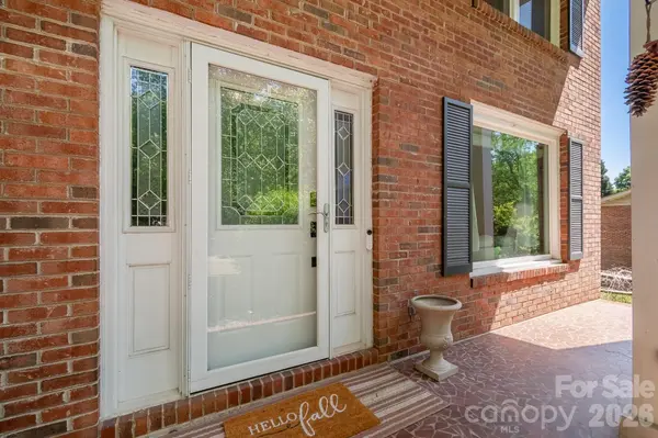6070 Ferncliff DR, Concord, NC 28027